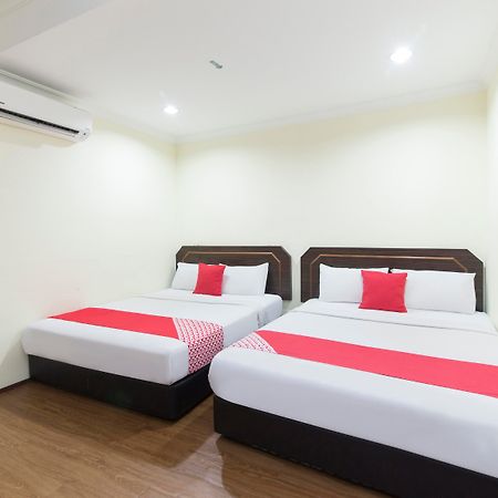 Oyo 327 Buddys Hotel Kuala Lumpur Zewnętrze zdjęcie
