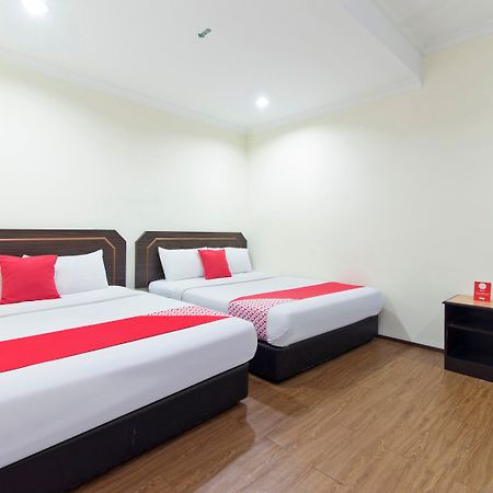 Oyo 327 Buddys Hotel Kuala Lumpur Zewnętrze zdjęcie