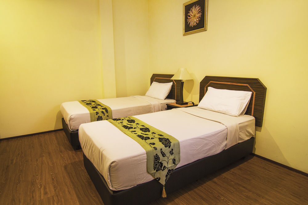 Oyo 327 Buddys Hotel Kuala Lumpur Zewnętrze zdjęcie